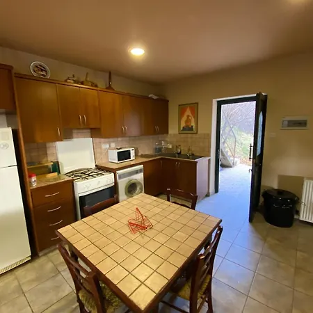 House On The Mountain Holiday home Mandria (Paphos)